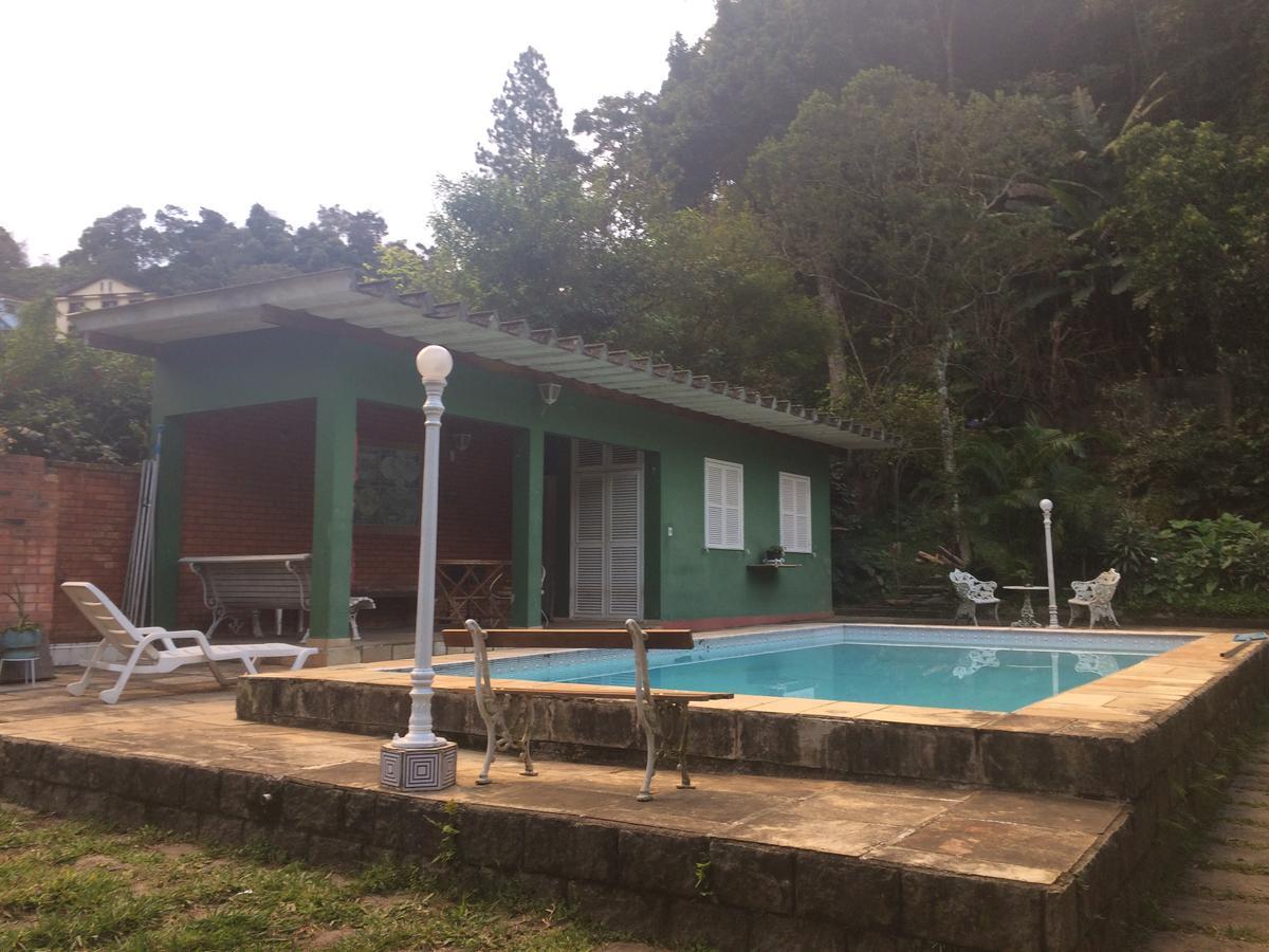 Casa Verde Em Petropolis Hotel Buitenkant foto
